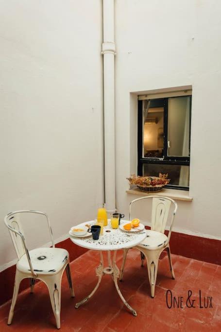O&L Aire - Spacious And Bright Apartment In The Heart Of Севілья Екстер'єр фото