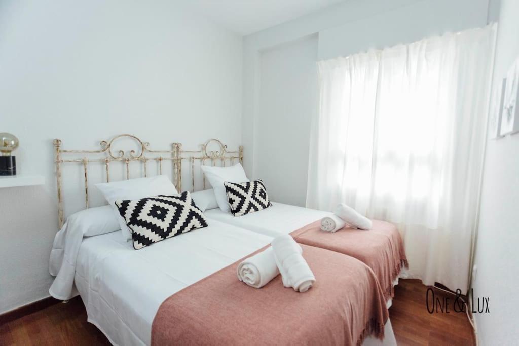 O&L Aire - Spacious And Bright Apartment In The Heart Of Севілья Екстер'єр фото