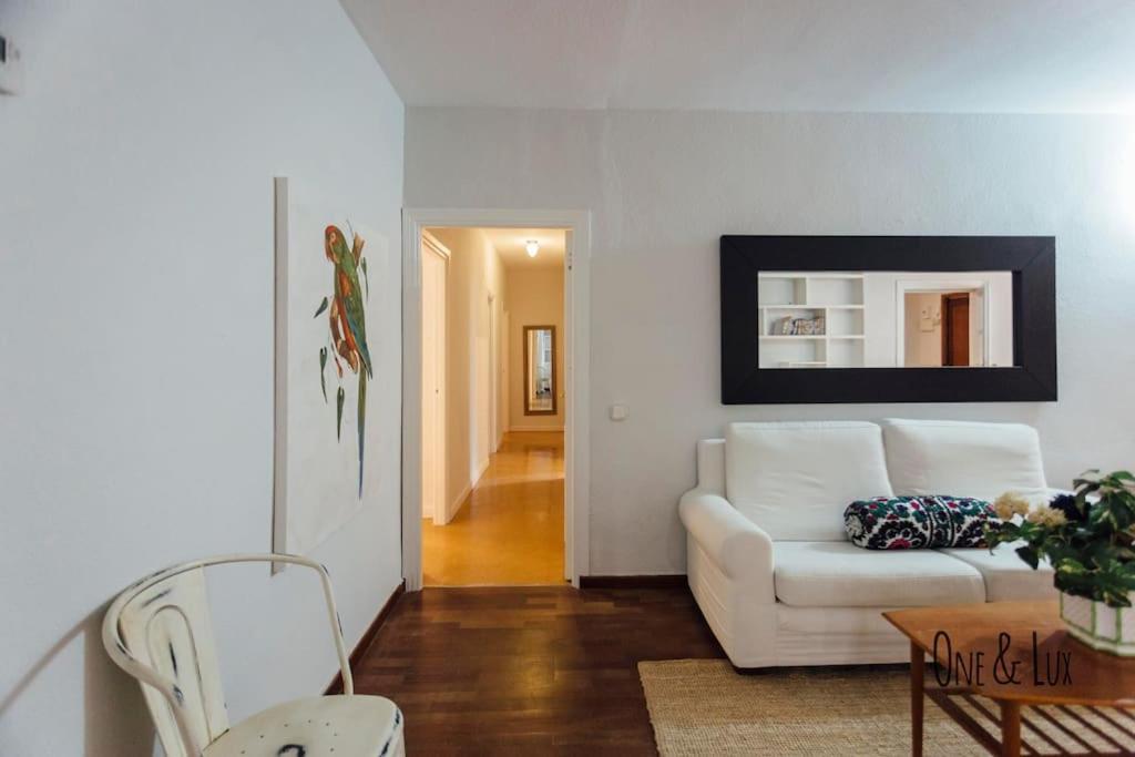 O&L Aire - Spacious And Bright Apartment In The Heart Of Севілья Екстер'єр фото
